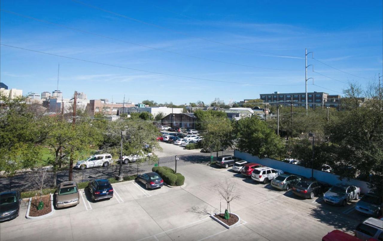 Spacious 3Br/2.5Bath Condo In Great Location New Orleans Exterior photo