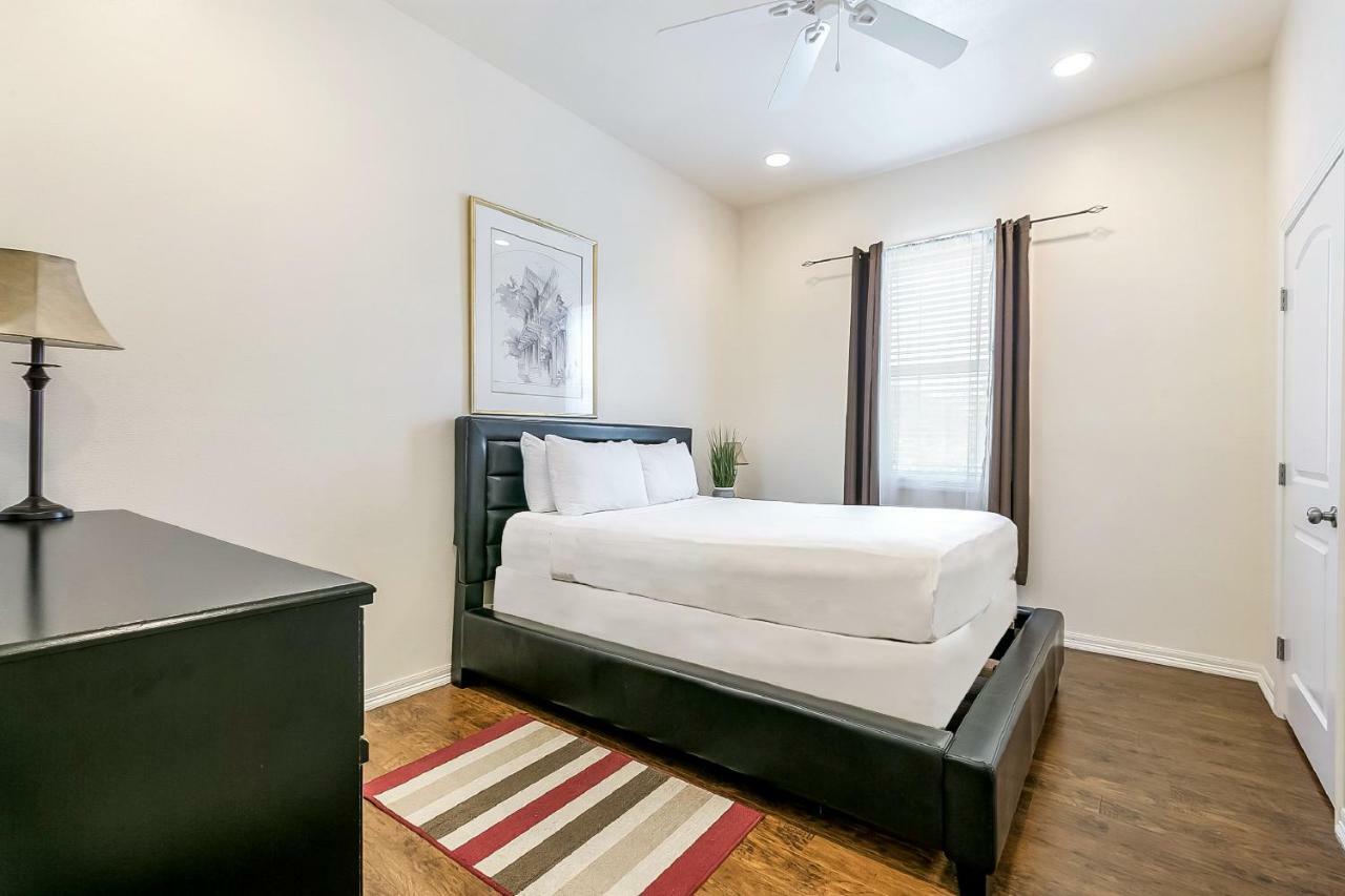 Spacious 3Br/2.5Bath Condo In Great Location New Orleans Exterior photo